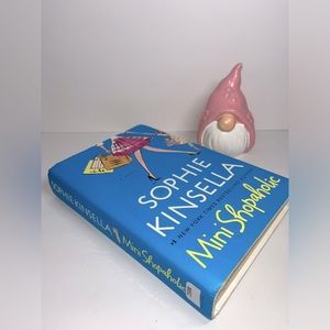 Mini Shopaholic” by Sophie Kinsella